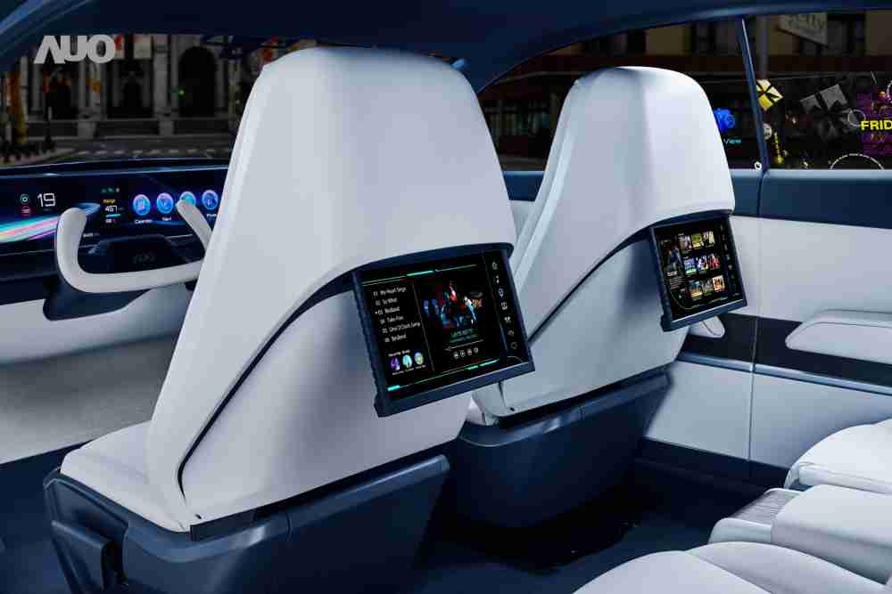 蓝狮在线将于CES 展示全新Smart Cockpit 2024，，可紧密串连使用者多元需求，，并革新座舱内部的应用和设计，，带来身历其境且引人入胜的视觉飨宴，，，满足驾乘人员的全方位体验